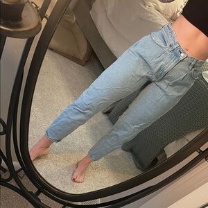 Abercrombie Curve Love 80’s Mom Jean